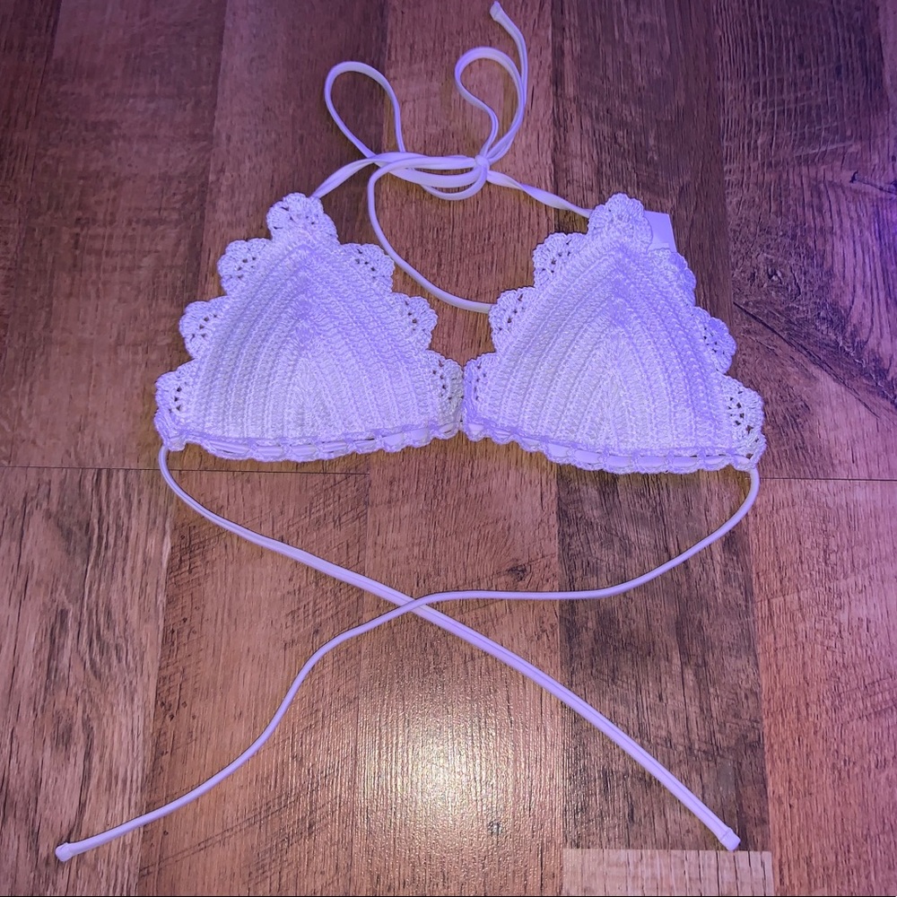 Crochet triangle bikini top